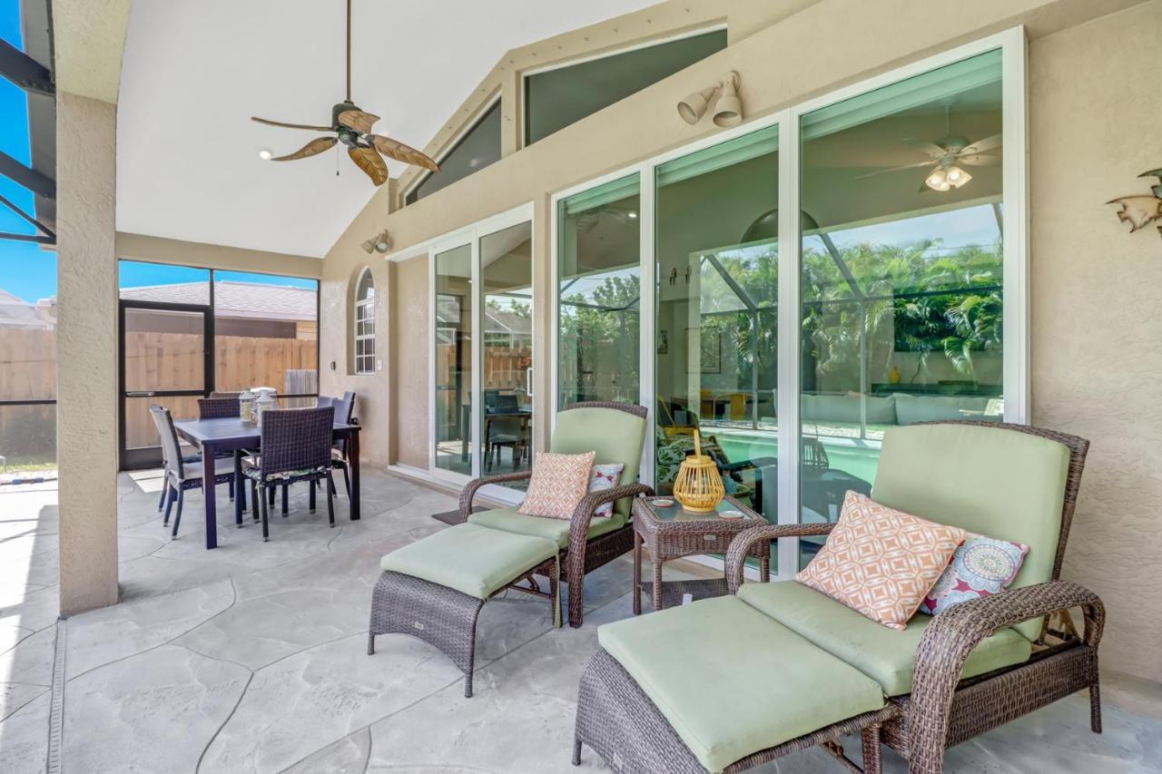 Cozy Beach House - 5 Minutes From Vanderbilt Beach North North Naples Екстериор снимка