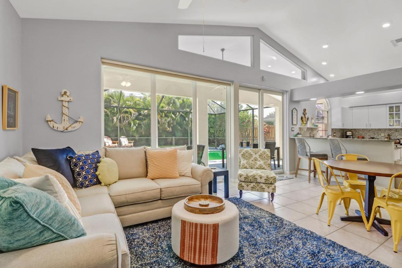 Cozy Beach House - 5 Minutes From Vanderbilt Beach North North Naples Екстериор снимка