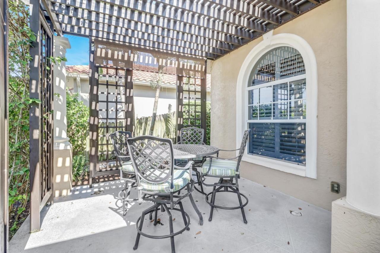 Cozy Beach House - 5 Minutes From Vanderbilt Beach North North Naples Екстериор снимка