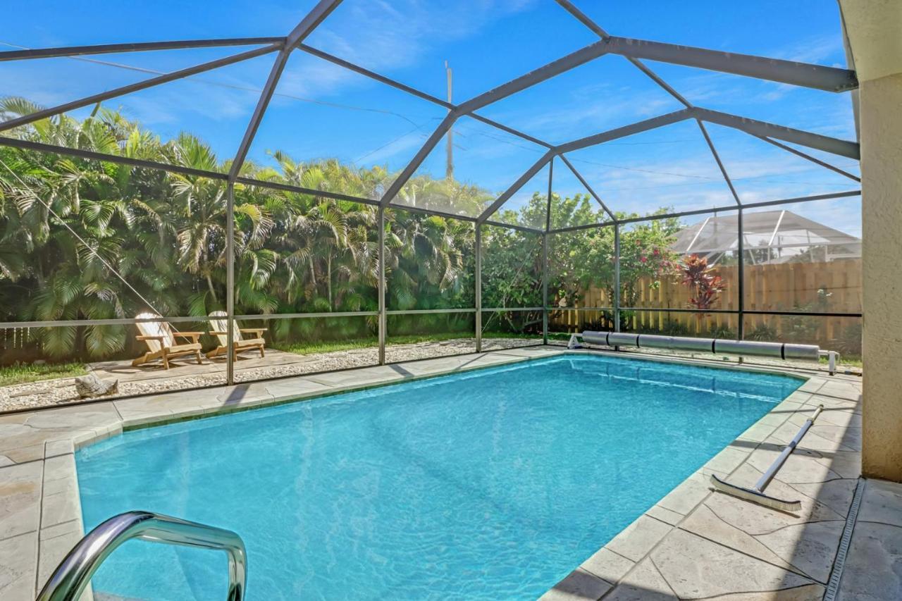 Cozy Beach House - 5 Minutes From Vanderbilt Beach North North Naples Екстериор снимка